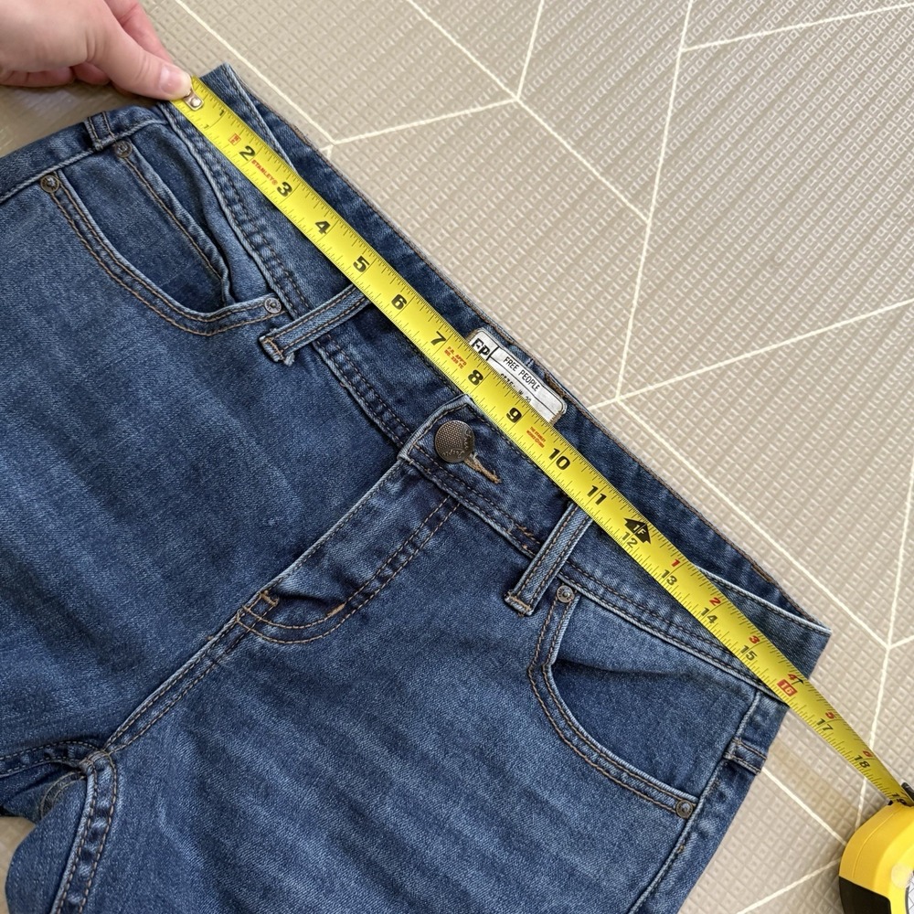 Free People Jeans Size 29 Slim Skinny‎ Distressed Raw Hem - Picture 6 of 8